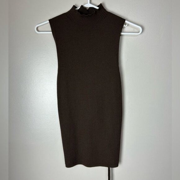 Babaton Ribbed Sculpt Knit Back-Tie Tank - Picture 2 of 6